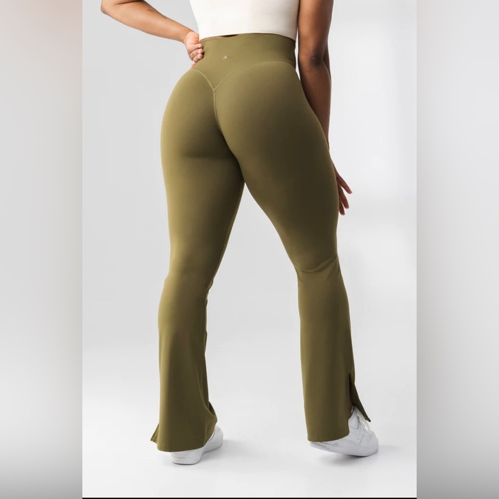 Vitality Cloud Flare Pant